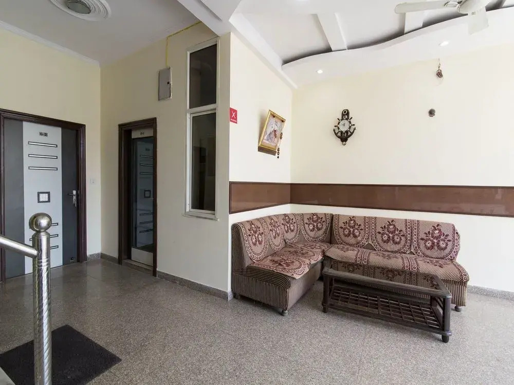 Oyo 8819 Hotel Shiv Aangan