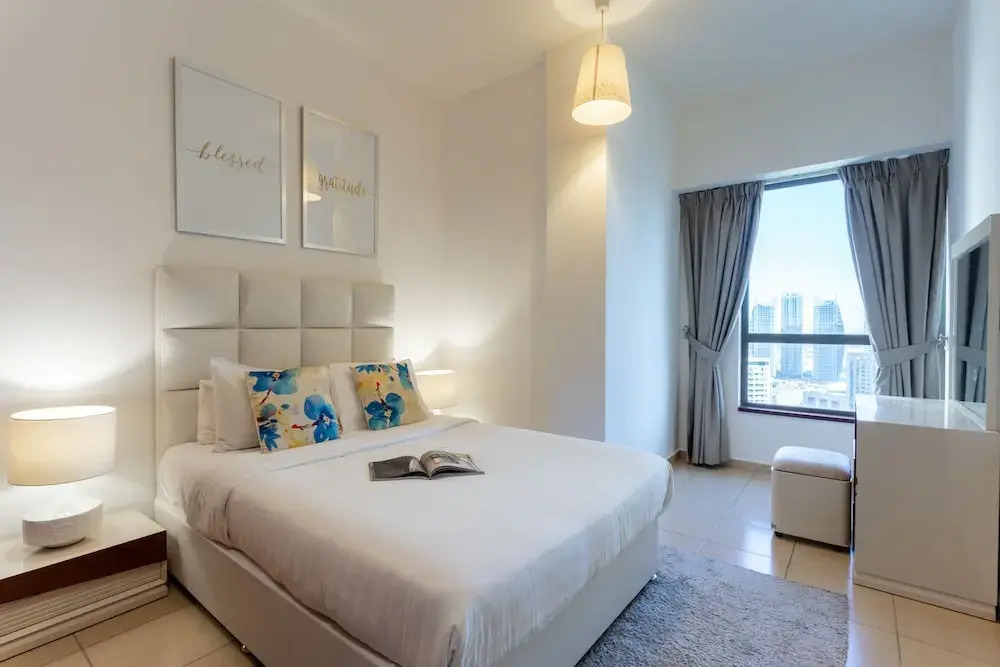 One Perfect Stay - Sadaf Tower