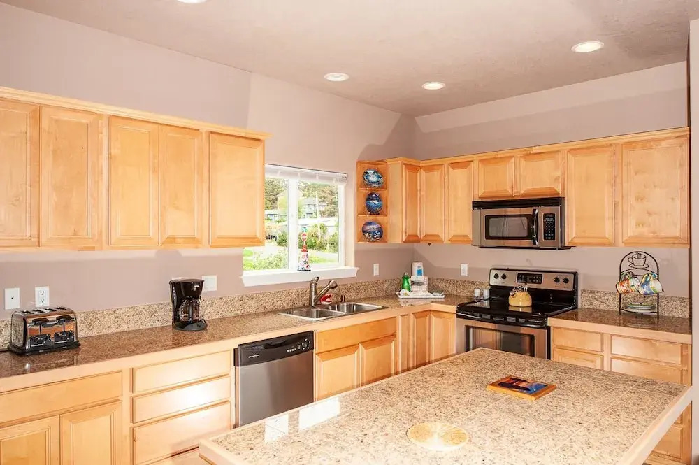 Serenity by the Sea - 3 Br Home