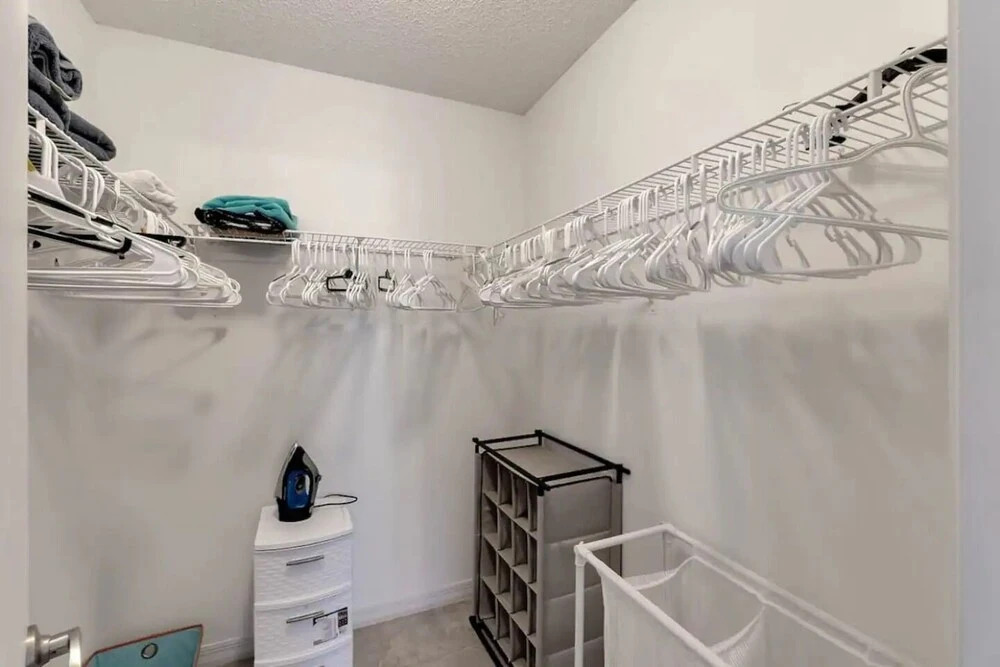 Sunset Oasis Retreat - Pool, Patio, And More! 2 Bedroom Home by RedAwning