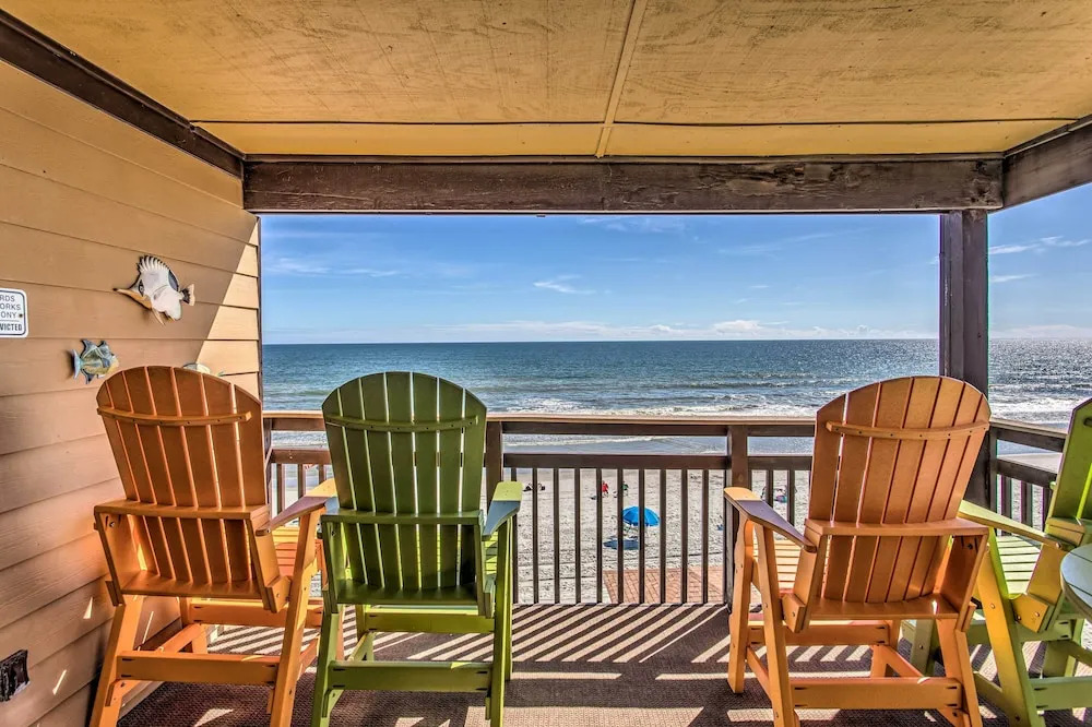 Beach Lovers' Haven: Oceanfront Condo w/ Pool!