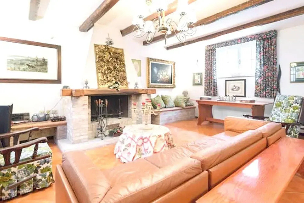 Studio in Caserta, With Pool Access, Enclosed Garden and Wifi - 25 km From the Beach