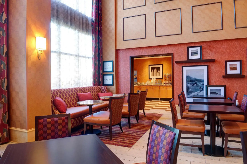 Hampton Inn & Suites by Hilton Langley-Surrey