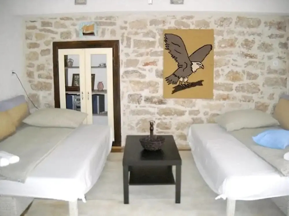 Apartment With one Bedroom in Betina, With Furnished Balcony and Wifi