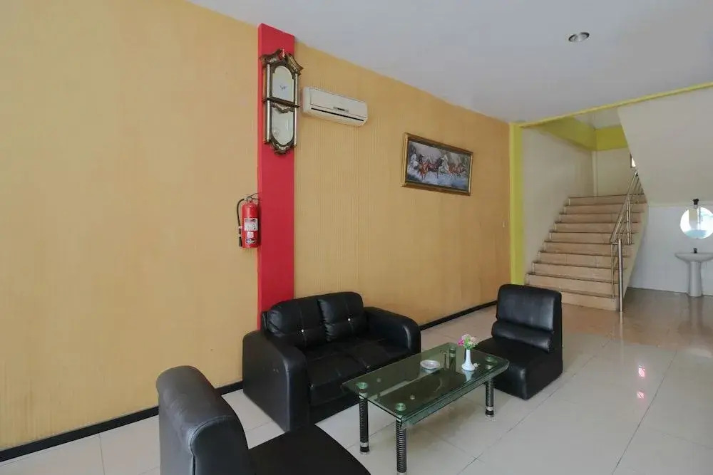 Airy Medan Selayang Arteri Ring Road 11