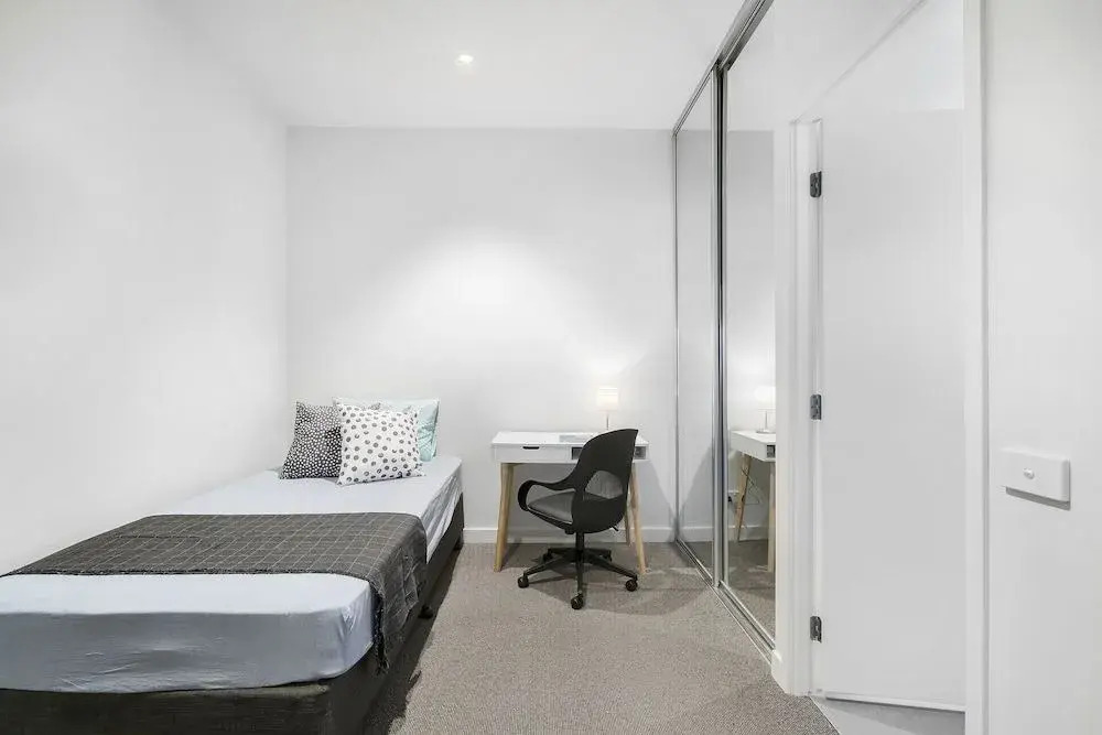 EDWARD, 3BDR Melbourne Apartment