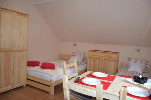 Wieczorek Pokoje Gościnne Całoroczne jacuzzi ogrodowe