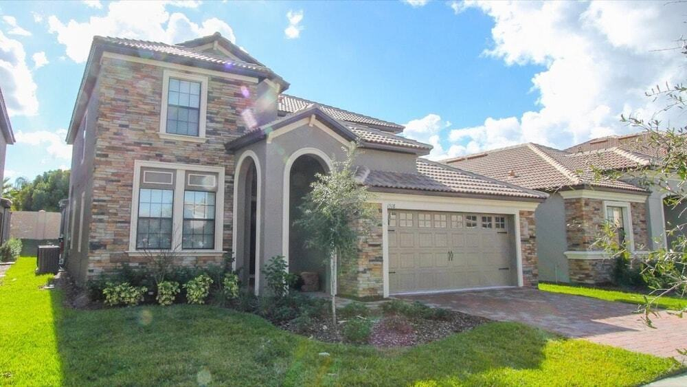 Villa 1518 Moon Valley Dr, Champions Gate