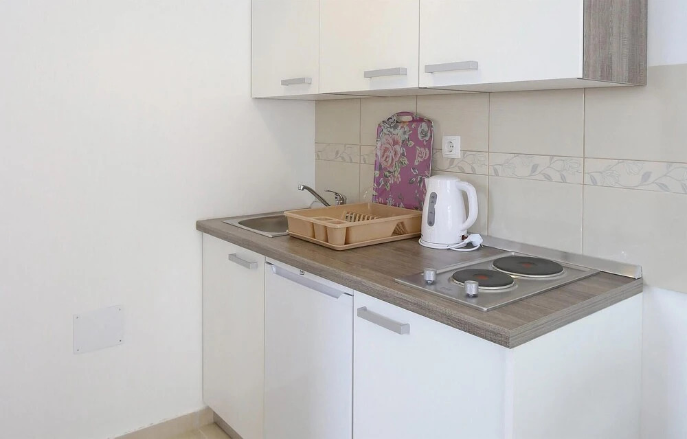 Nice Apartment in Sukosan With Wifi