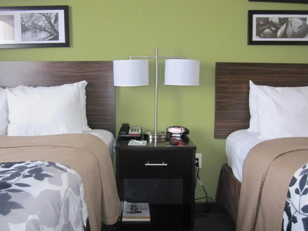 Cresthaven Inn JFK