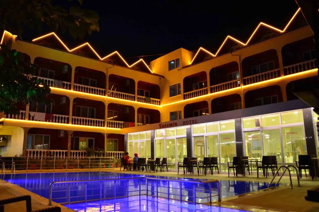 Yasemin Hotel