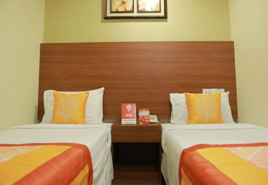 OYO 119 GDS Hotel