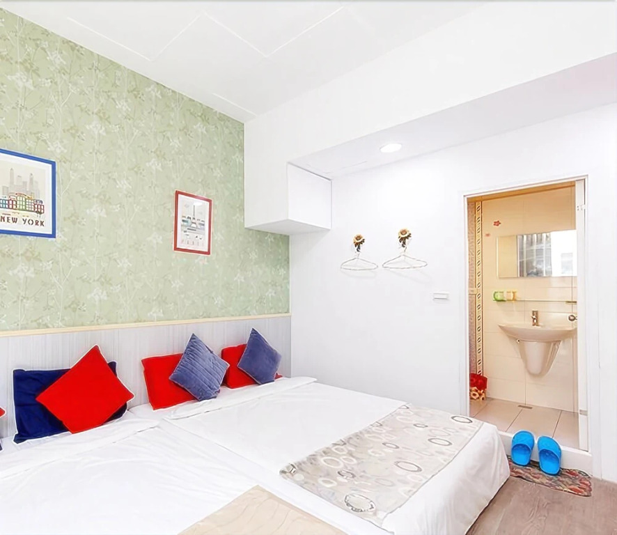 Liuhe Corner House 737