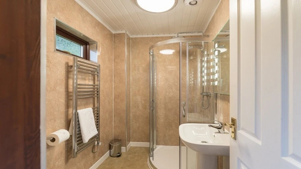 Primrose Lodge 3 With Hot Tub (h 2014) 57497