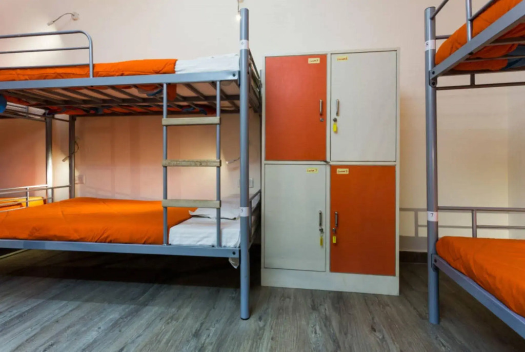 Joeys Hostel Delhi