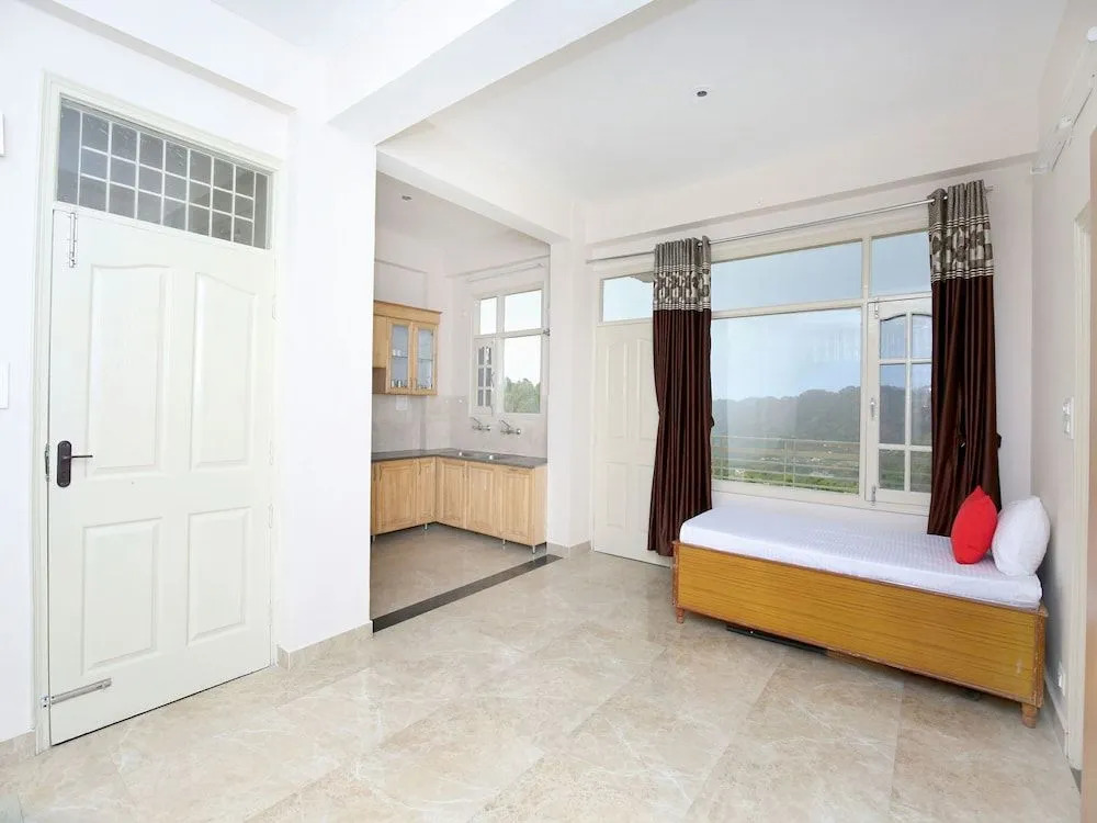 OYO 13433 Home Kasauli View 2BHK Dharampur