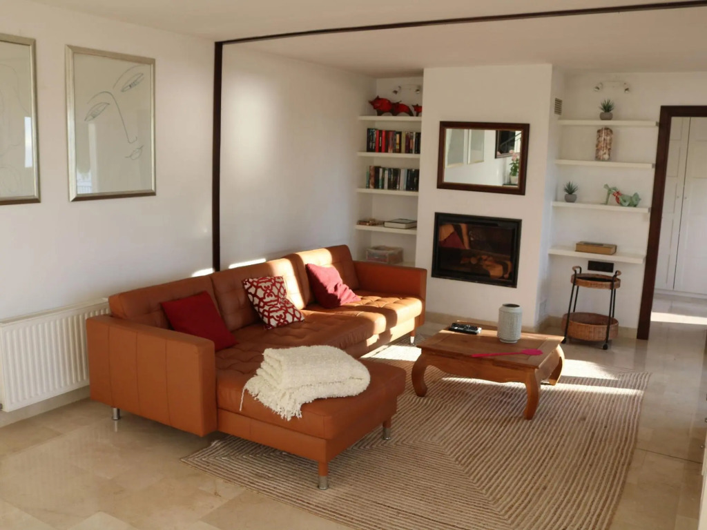 Villa in Granada with Sea Views & Pool