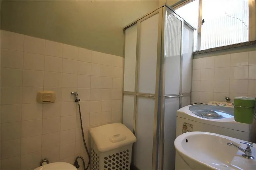 Gohouse - Dutra 102