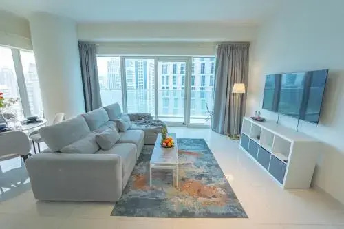 Unique View Luxury 26floor 2BDR at Damac Heights
