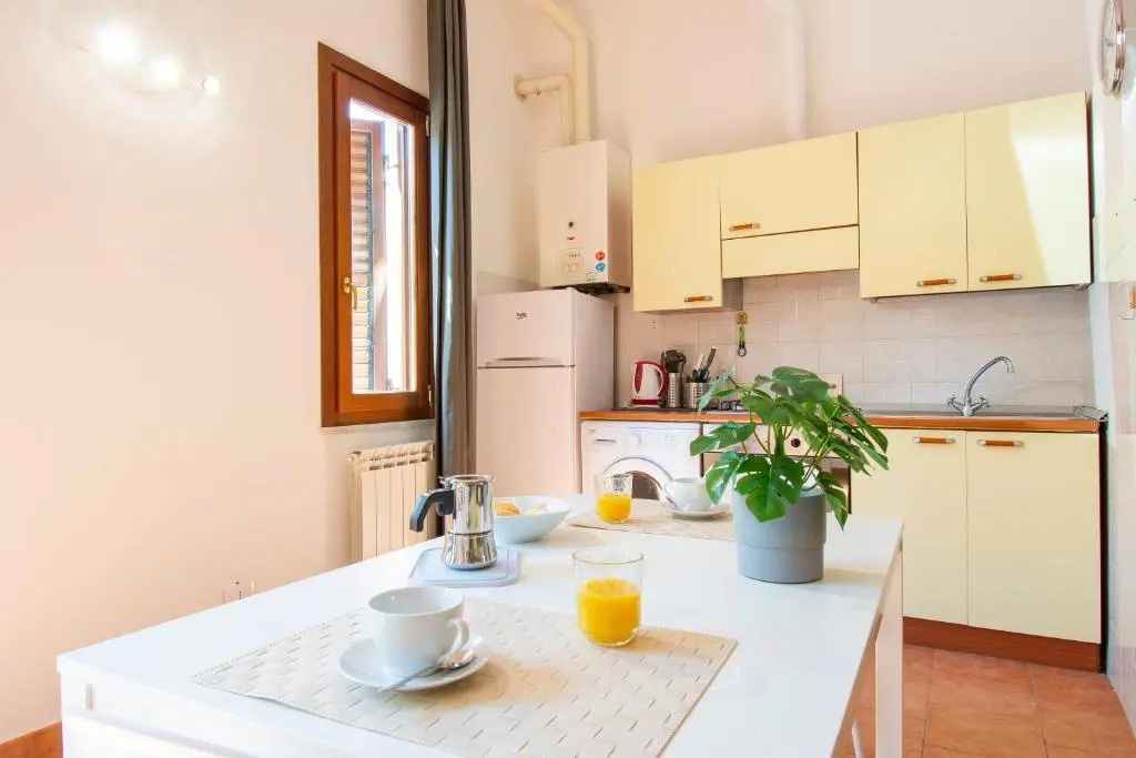 ALTIDO Colorful studio for 4 near Leaning Tower with Parking