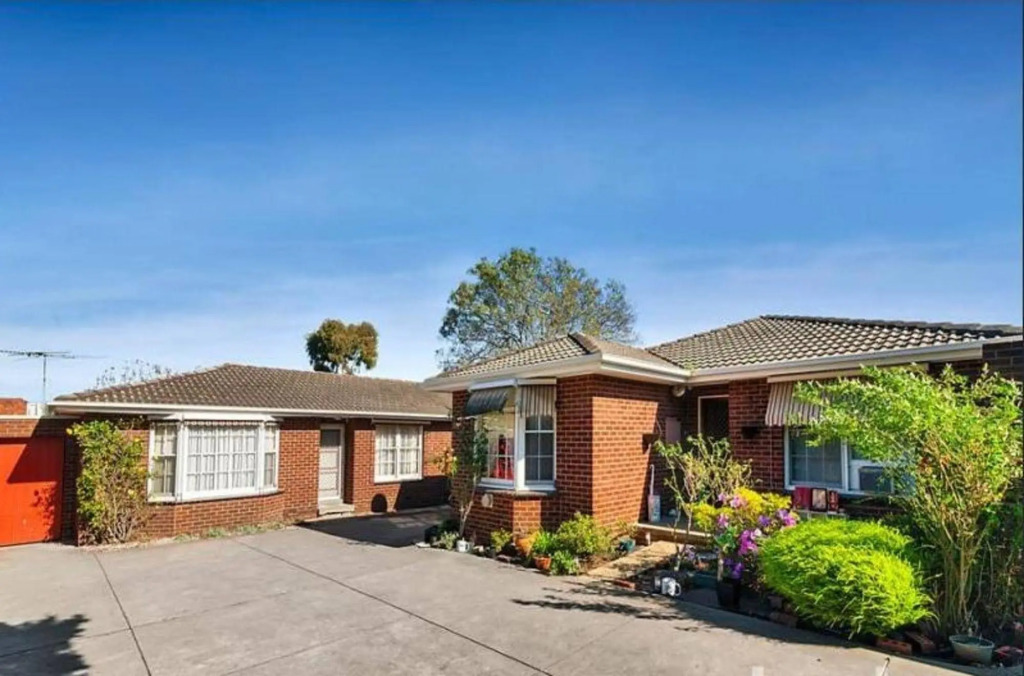 Ivy Units Glen Waverley