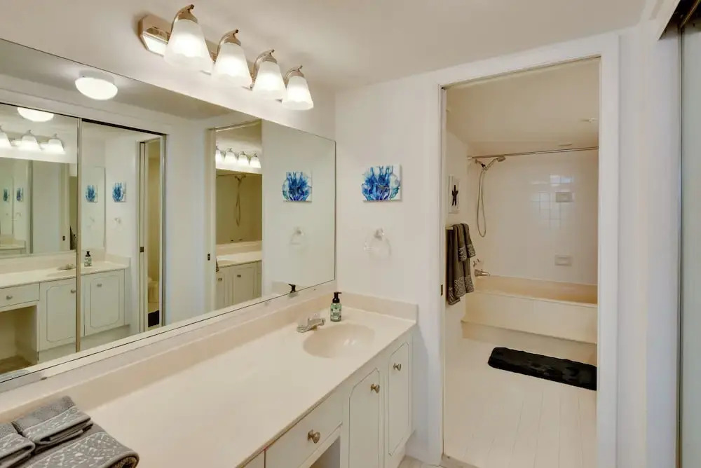 Stunning Ocean Views: Daytona Beach Shores Condo