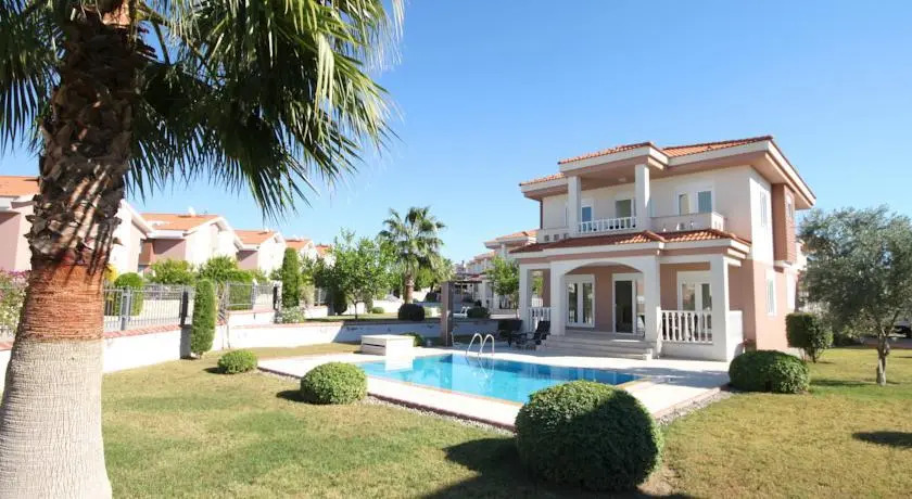 Aguarius Villas