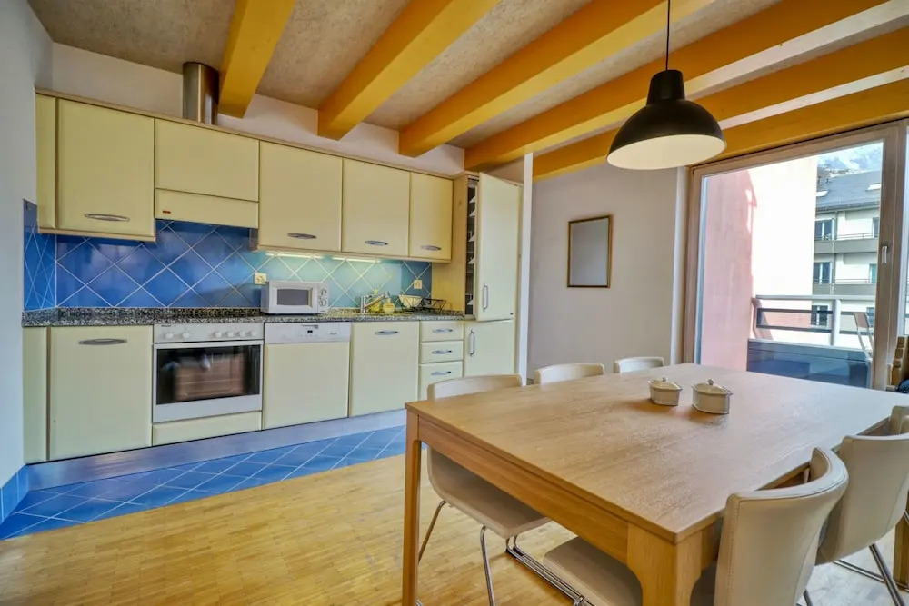 Cozy Penthouse in the old Town of Sion