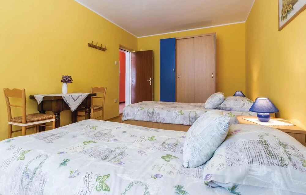 Awesome Home in Savudrija With Wifi and 2 Bedrooms