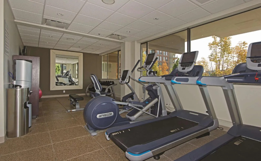 DoubleTree by Hilton Hotel & Suites Victoria