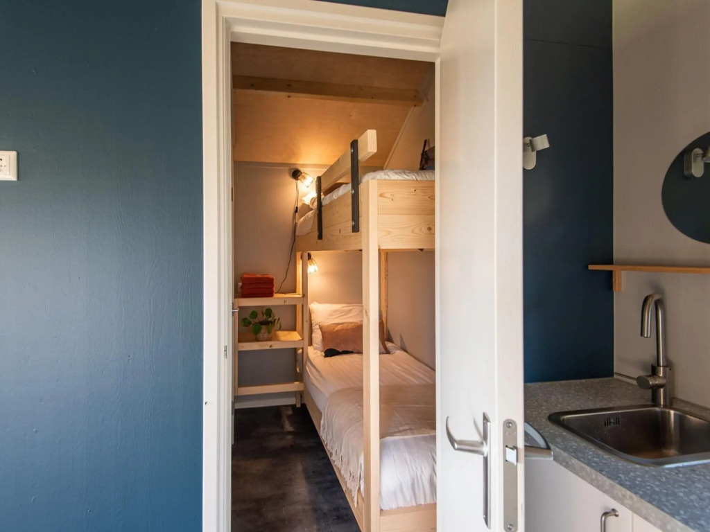 Atmospheric Lodge With Unobstructed View, Located in Beautiful Drenthe
