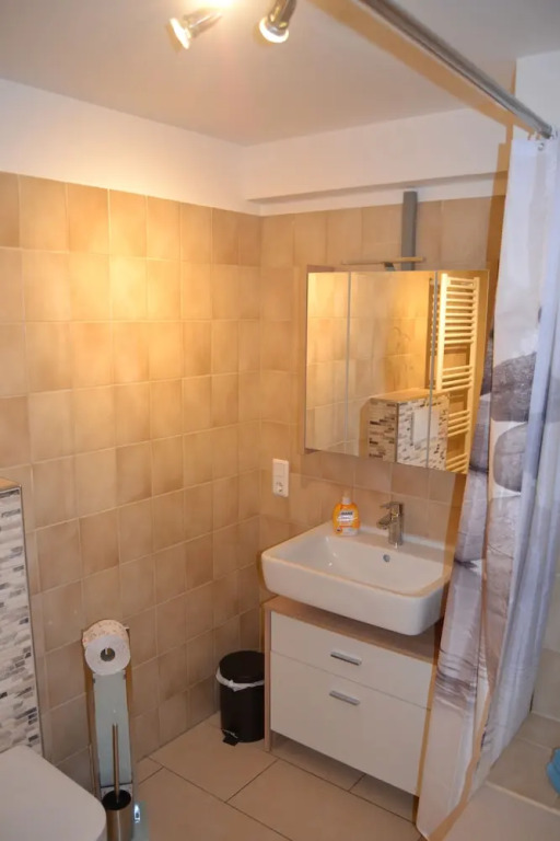 Ferienwohnung Schelsen - komplett modernisiert