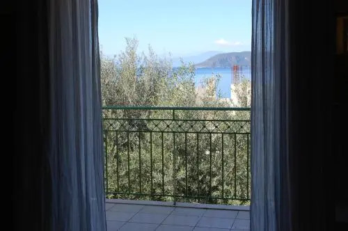Amoni Holiday Homes