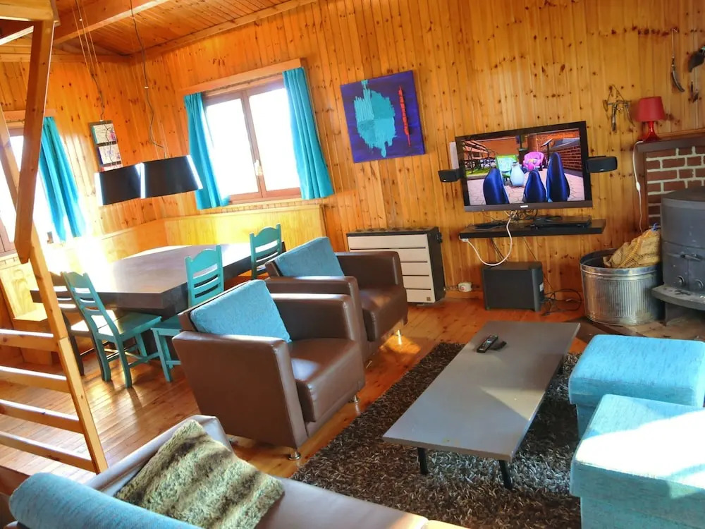 Chalet in Durbuy With Jacuzzi & Garden