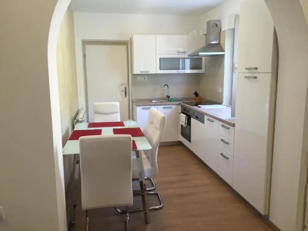 Apartments & Rooms Marina