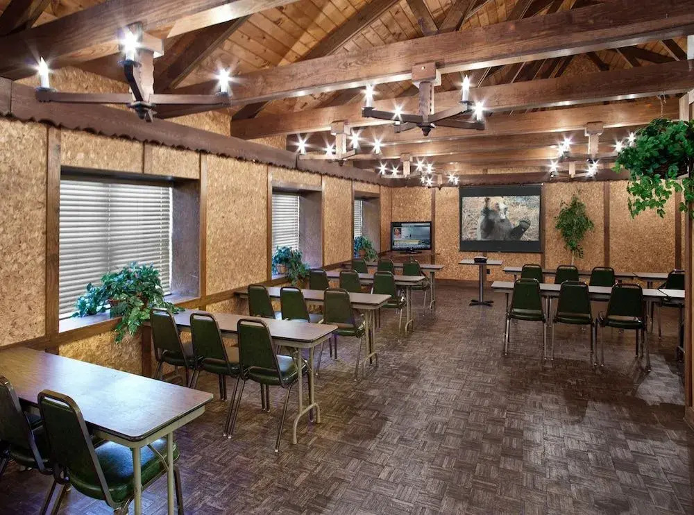 Helendorf River Inn, Suites & Conference Center