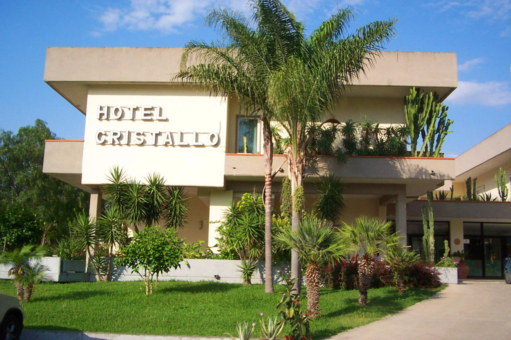 HOTEL CRISTALLO PAESTUM