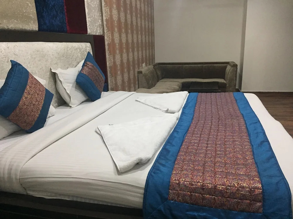 Hotel Asko International