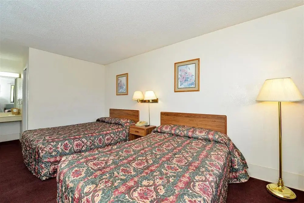 Motel 6 Kodak