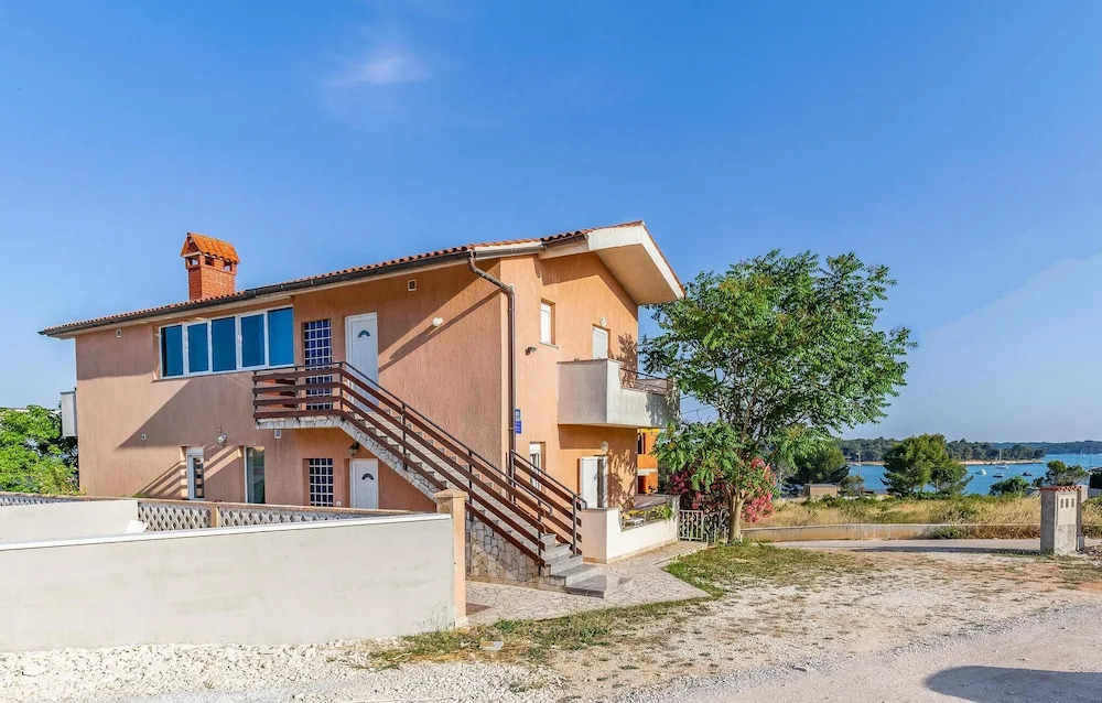 Beautiful Apartment in Medulin With Wifi and 1 Bedrooms
