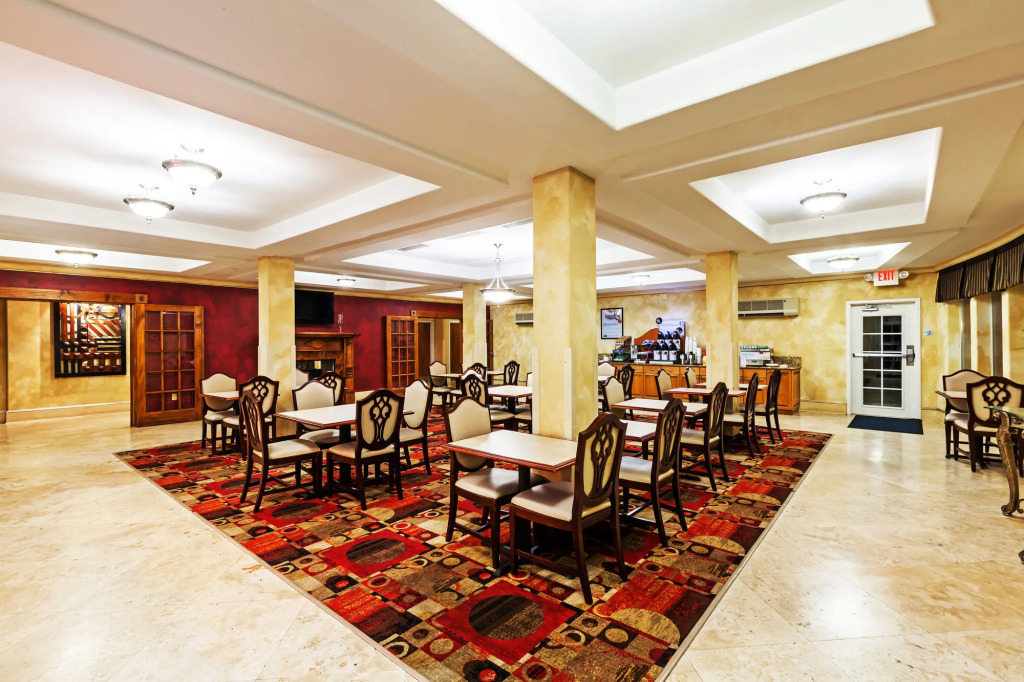 Holiday Inn Express & Suites Lafayette South by IHG
