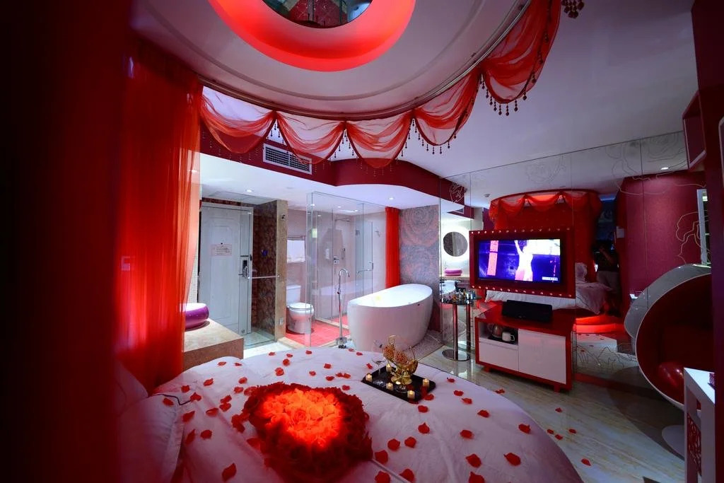 Crystal Theme Hotel