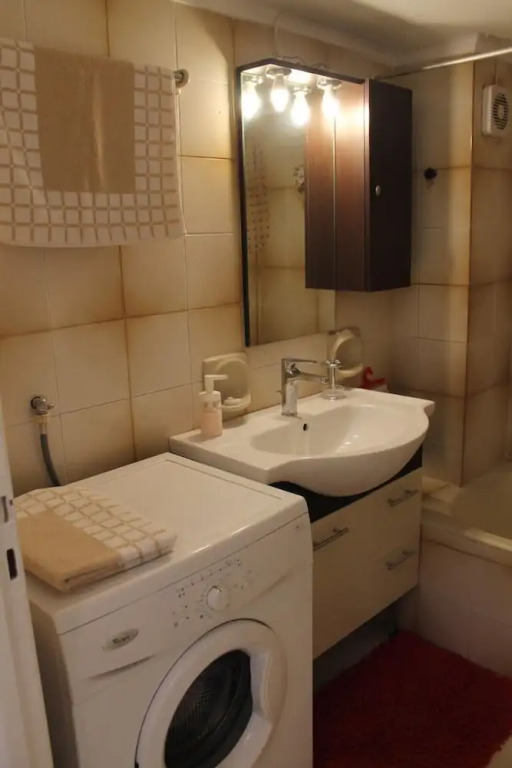 Spacy stay Central Athinian Apartment