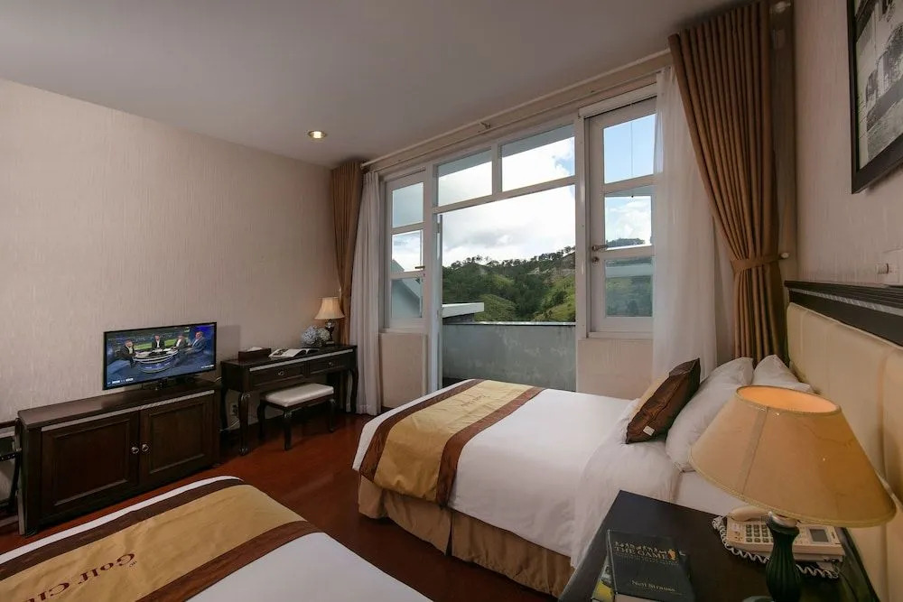 SAM Tuyen Lam Golf & Resorts