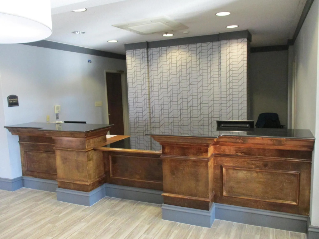 Best Western Plus Philadelphia-Choctaw Hotel and Suites