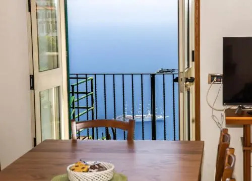 Casa Ambrosia in Amalfi with sea view, wifi and AC
