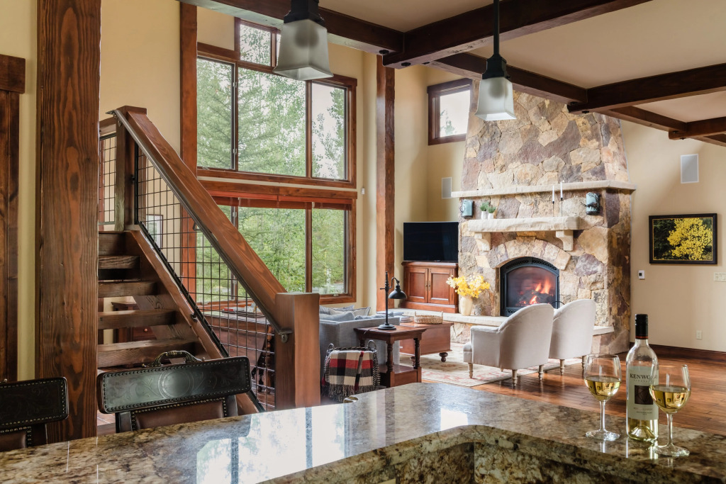 Fletcher by AvantStay | Mins Frm the Slopes & Main St | Mountain Cabin w/ Spa