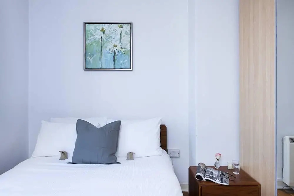 Incredibly Central Neat 2BR Flat!