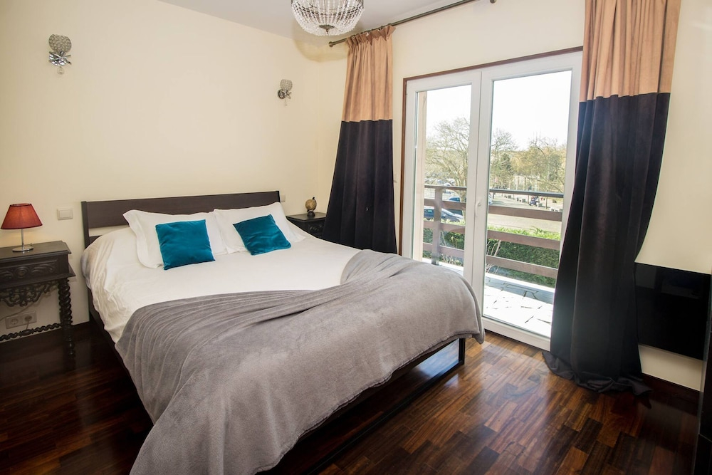 Guest H4U Villa Garden & Pool