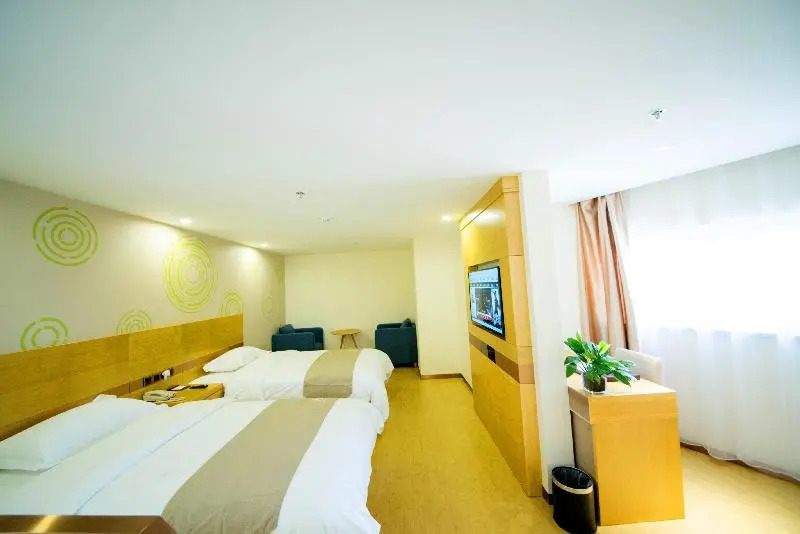 GreenTree Inn Zhangjiagang Yangshe Old Street Stadium
